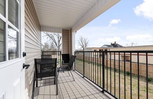 Terry Sanford Apartment | New LUXE Spacious 3BR Downtown Fay Unit C