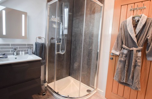 Arncott House | new luxury 5 star 1-bed house nr Bicester village