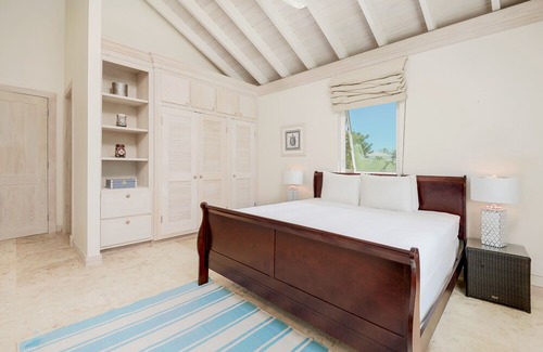 North Palmetto Point House | New Luxury Beachfront Villa with Private Pool, Resort Privileges