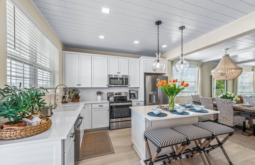 Cortez House | New Luxury Home, Boat Slip and EV Charger - Salt and Sand