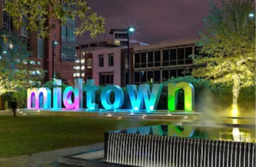 Montrose Condo | New! Luxury Midtown Escape