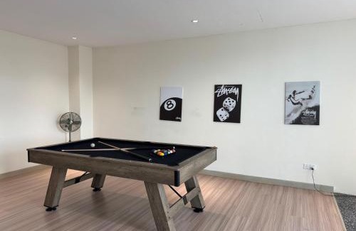 Kampung Pulau Meranti Villa | New Luxury Private Pool Villa Puchong up to 30 pax