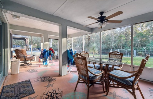 Weeki Wachee Gardens Ski Chalet | NEW! Manatee Cove Main House Star5Vacations