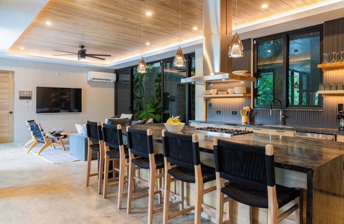 Playa Guiones House | NEW Modern 6BR – Pool, Walk2Beach, Sleeps 20