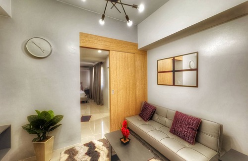 Bago Bantay Condo | New, modern and clean, family friendly condo