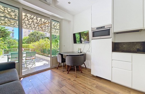 Le Piol Apartment | NEW! N&J - MANEL - Terrace and close to the sea