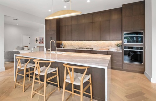 Central Naples House | NEW Naples remodeled designer home with Gulf Access and neighborhood clubhouse