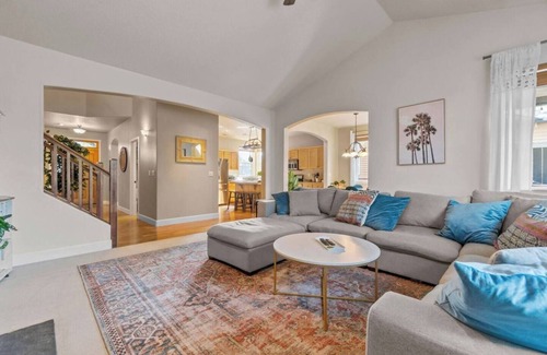 Old Farm District House | New on VRBO! Top-Rated Bend Getaway – Family Fun, Adventure & Comfort!