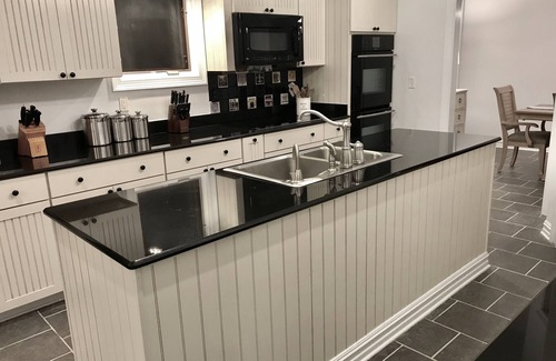 Slidell House | New Orleans Suburban Waterfront 5BR Home Sleeps 12 With Boat Dock