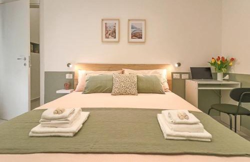 Como Apartment | New private apt in Como whit A-C Comfort - Elegant - Comfortable