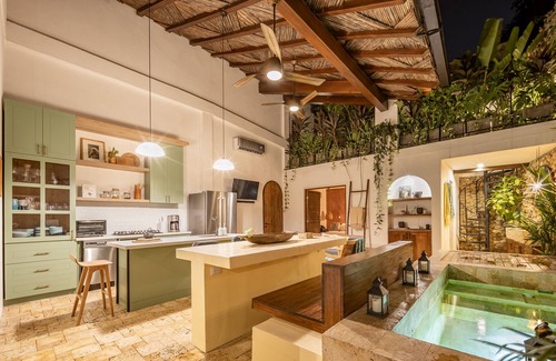 Cartagena Walled City Villa | NEW private CASA in the old city, 3 queen beds/3 baths