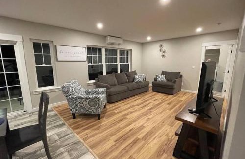 Bangor House | New ranch on RIVER with spectacular views