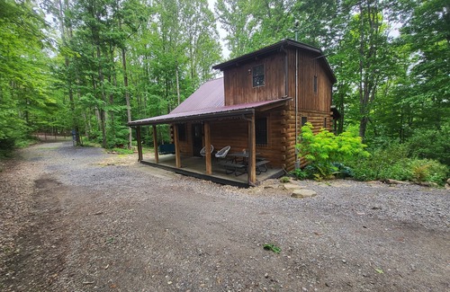Hico Cabin | New River & Gauley River family cabin -10 minutes to state & national parks