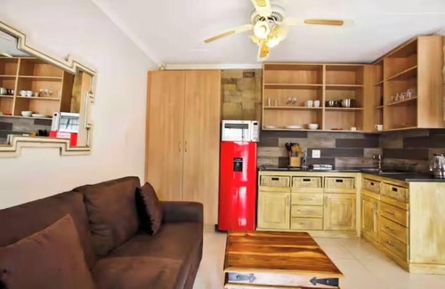 Centurion House | New Room No Loadshedding