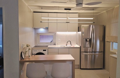 Geumho 4-dong Apartment | [New]Seoul/Seongsu/line2/50m2/2Kingbed/2min to hanriver/KSPO/seoul forest