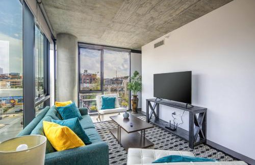 West Loop Apartment | New Sleek 2BR - Perfect Blend of Comfort & Style in Chicago