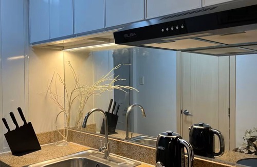 Bago Bantay Condo | NEW! Spacious 2BR @ Grass | Sleeps 6 Near SM North