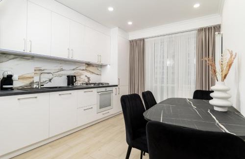 Chisinau Apartment | New! Spacious 2BR in Quiet Area Alba Iulia