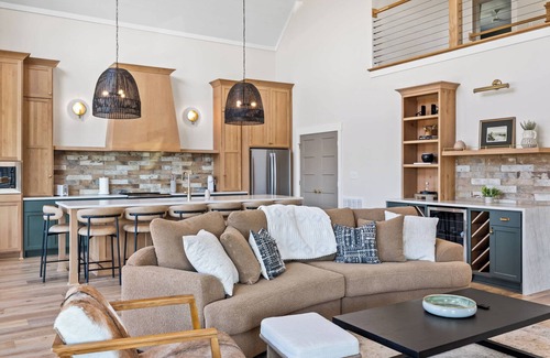 Clarkson House | NEW! Spacious Getaway w/Games & Yard | Nolin Lake