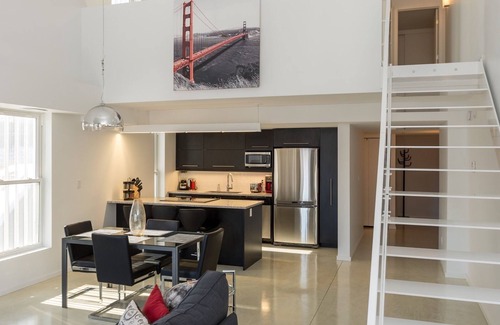 Winnipeg Condo | NEW ! SPACIOUS ULTRA STYLISH 1450sf 2 BR 2 BA CONDO— HISTORIC OSBORNE VILLAGE.