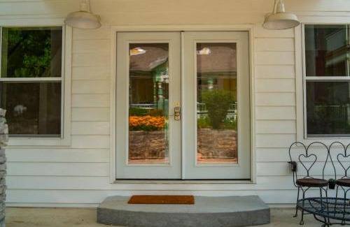 Eureka Springs Historic District House | -NEW- Spring Wish - Historical Loop Home-