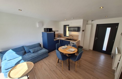 La Bridoire Apartment | New studio 2 steps from lac de aiguebelette