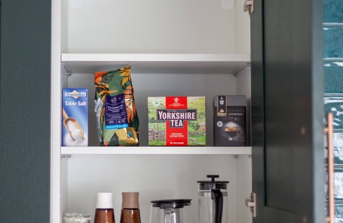 Highbury West Apartment | New Studio flat in Finsbury park w/parking