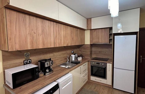 Smolyan Apartment | New & Stylish Apartment Axel with Mountain Views