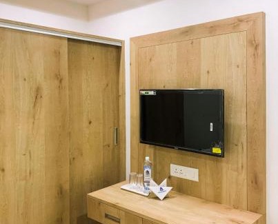 Dharapuram Hotel | New Thai Residency