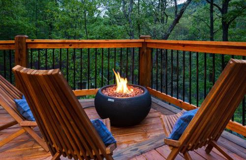 Massanutten House | New The Chaletresorthot Tubgameroomfirepit