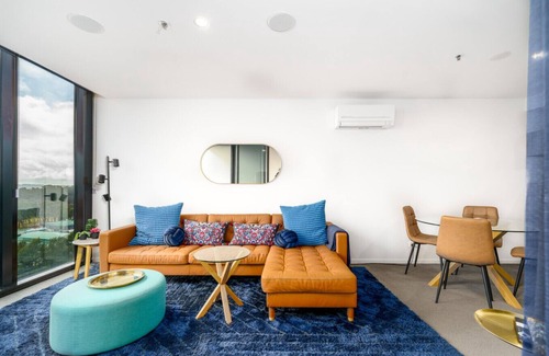 Belconnen Apartment | New to VRBO: Luxury 1BR Apt with Lake Views in Belconnen