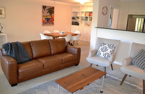 Reid Apartment | New to VRBO: Spacious 2BR APT Next to the City