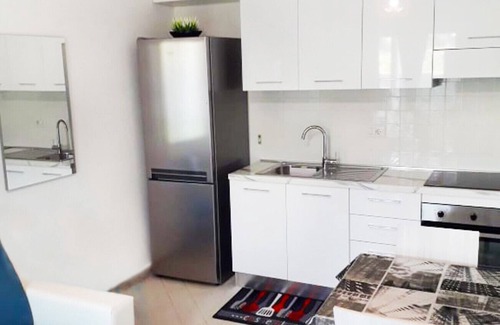 Viddalba Apartment | New two-story apartment in residence with shared pool, with parking space