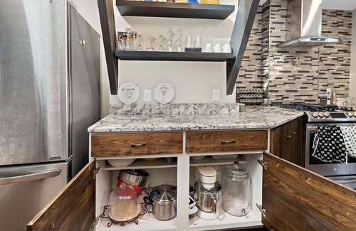 Independence House | NEW! Unique 4BR Into The Woods | Fire Pit