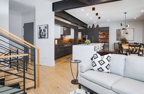 Vail Ski Chalet | New Vail Chalet. 5 BR, 5 Bath. Spectacular views Easy access to free shuttle bus