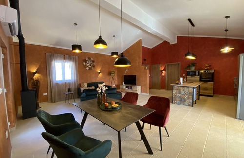 Brgod Villa | New villa with heated pool - fully fenced - Livada residence