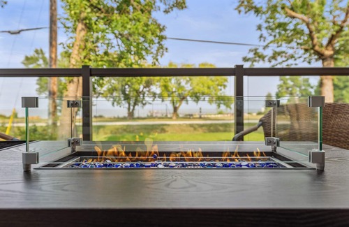 Dunnottar Cabin | New Waterfront Luxury Cabin on Lake Winnipeg