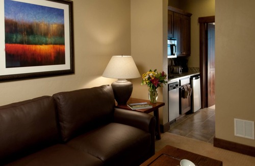 Breckenridge Condo | New Year's Breckenridge Ski In Ski Out -Luxury Condo. Sleeps 12 Dec 27 -Jan 3rd