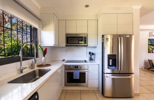 Junquillal Condo | Newley renovated 2BR condo with pool near beach - Villa Pacificon