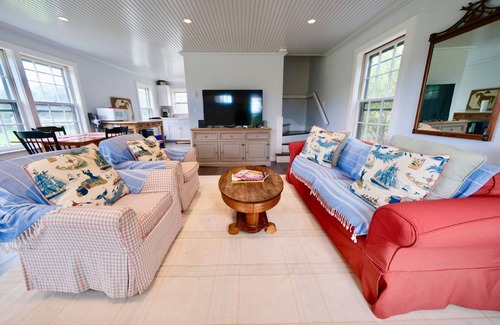 Tom Nevers House | NEWLY AVAILABLE IN TOM NEVERS