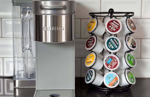 Reseda House | *Newly Built 4BR! Pool, Cabana, BBQ in Prime LA!*