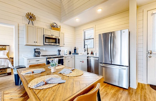 Sevierville Cabin | Newly built cabin overlooking Douglas Lake w/hot tub & free attraction tickets