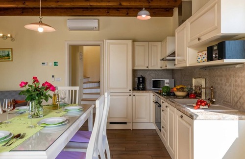 Puntera Villa | Newly built holiday home with pool in the quiet settlement Puntera