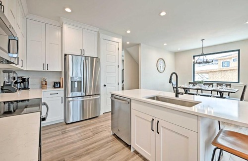 Ogden House | Newly-Built Lakeside Gem with Community Perks!