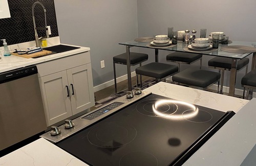 Portage Lakes Cottage | Newly constructed Portage Lakes Guesthouse!