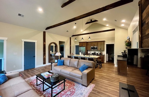 Richmond House | Newly opened 3 BDRM Silver Creek Loft- Luxury in Historic Farm Barn Setting