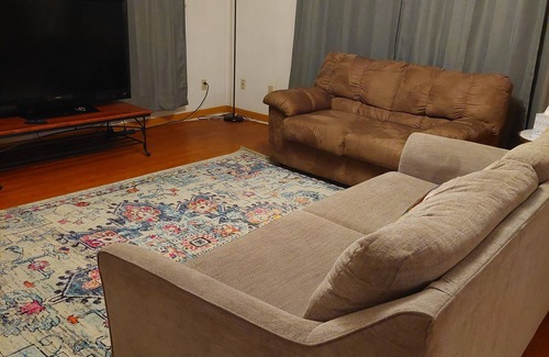 Punxsutawney Apartment | Newly Remodeled 2 Bdrm Apt-downtown-5 min from Gobblers Knob!