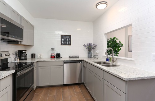 Leon Valley House | Newly Remodeled House in a Quiet Neighborhood.