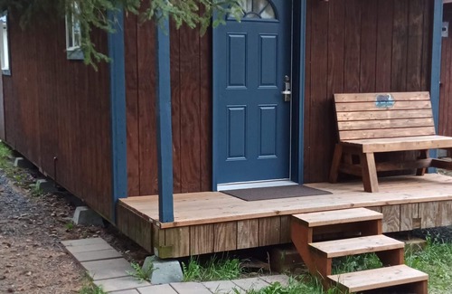 Old Mill Cabin | Newly remodeled Sitka Cabin. A quiet retreat in the woods near Seward Alaska