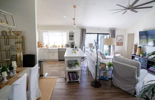 Latrium House | Newly renovated and furnished single family home in L'Atrium